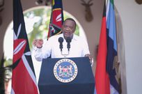 File image of President Uhuru Kenyatta addressing the press