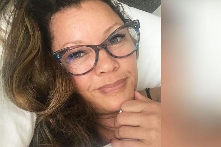 Vanessa Williams, 57, Shares No-Makeup Selfie