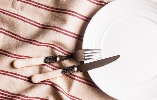 What Is Dry Fasting—And Is It Safe?