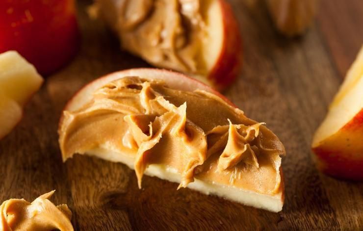11 Ways to Conquer Food Cravings When You’re Stressed
