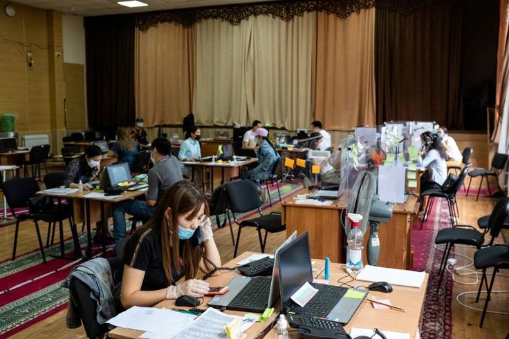 A team of more than 60 medics and medical students are now fielding at least 3,000 calls per week at a call centre in Bishkek 