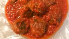 Recipe with a Pulselive twist: How to make Meatballs in tomato sauce