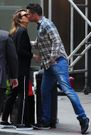 Jessica Alba And Cash Warren’s Body Language Says Their Marriage Is Legit
