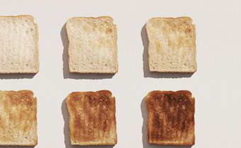 How To Defrost Bread So It Actually Tastes Good