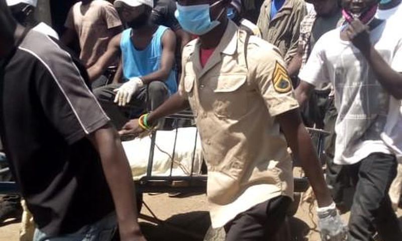 Residents march to Muthaiga Police Station with corpse of a man murdered in Ruaraka on Sunday at 7:30 pm, protests over police refusing to pick the body