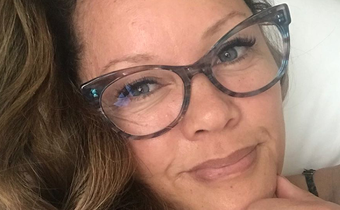 Vanessa Williams' 5 Anti-Aging Skincare TIps