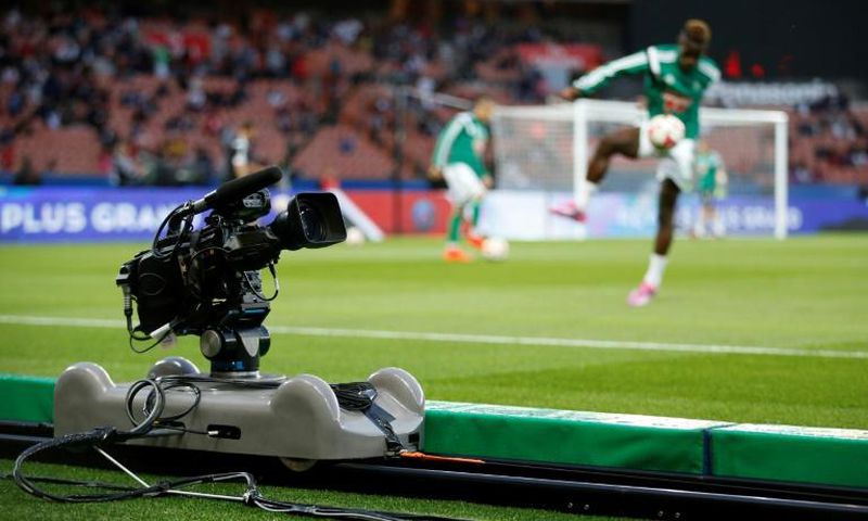 French Ligue 1 clubs are set to miss out on 110 million euros if leading broadcaster Canal Plus holds back money that was due to be paid this week