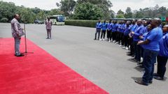President Uhuru Kenyatta handover a brand new 51-seater Bus to AFC Leopards at State House (Photos)