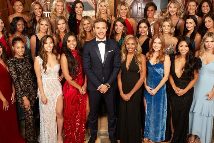 This 'Bachelor' Fan Theory Says Kelley Is Pregnant