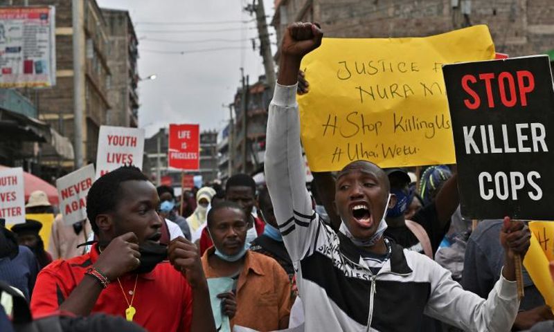 Protest: Residents of Mathare demonstrate against police violence