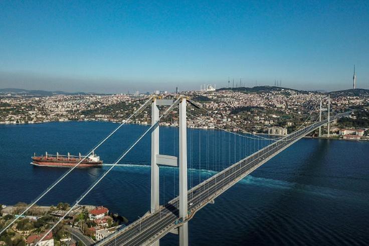 The water off Istanbul is abnormally tranquil due to coronavirus restrictions