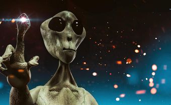 Dr. P Just Uncovered An 'Alien Cyst'