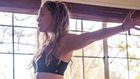 Kate Hudson Shows Off Toned Butt And Abs