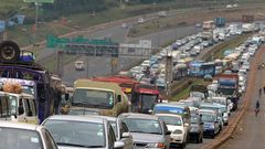 Heavy traffic on Thika Road as Nairobi residents head to the villages [Video]