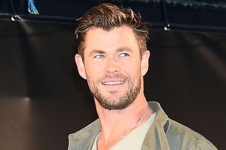 Watch Chris Hemsworth Lead a Virtual Home Workout