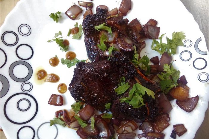 Recipe with a Pulselive Twist: Tender red wine T-bone steak and Sweet stout beer beef stew