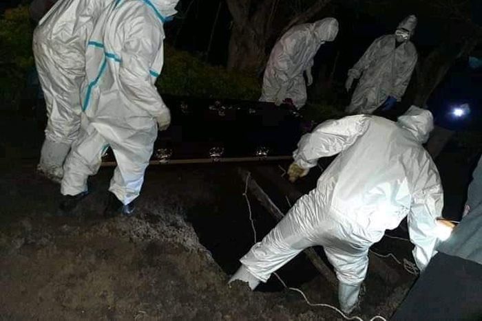 Night burial by State officials for 55-year-old Erick Kosgei who succumbed to Covid-19 in Kagawet, Bomet County