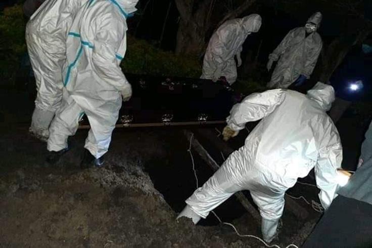 Night burial by State officials for 55-year-old Erick Kosgei who succumbed to Covid-19 in Kagawet, Bomet County