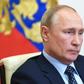 Journalists at Russia's top liberal business daily Vedomosti say they were barred from covering negative opinion polls of President Vladimir Putin