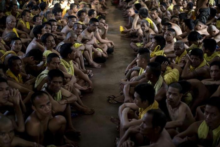 Rights groups have warned of a race against time to protect inmates, calling on all countries to relieve the pressure on packed prisons through early release rulings