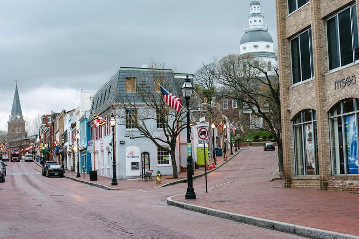 Trump and Allies Push Toward Reopening Economy. But Governors Urge Caution.