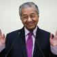 Mahathir Mohamad, 94, has been trying to stay in shape during Malaysia's coronavirus lockdown