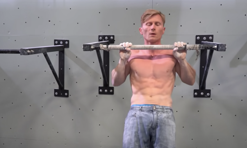 A Pro Climber Took on the USMC Fitness Test