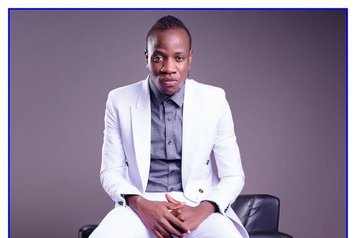 Singer Guardian Angel in mourning