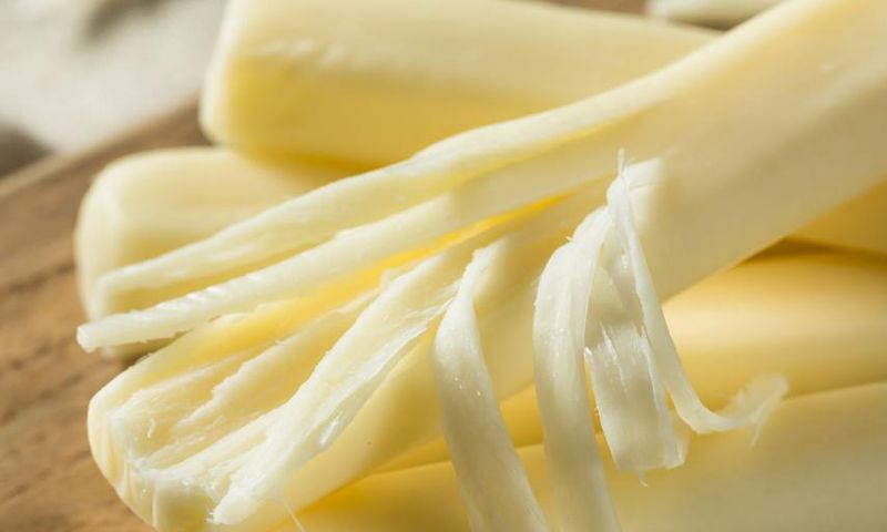 Dr. Pimple Popper Squeezes a 'String Cheese' Cyst