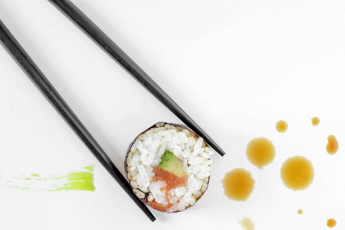 Dr. Pimple Popper Stabs Tiny Pores Of Winer