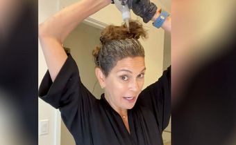 This Hair Kit Makes Dying Your Own Hair Simple