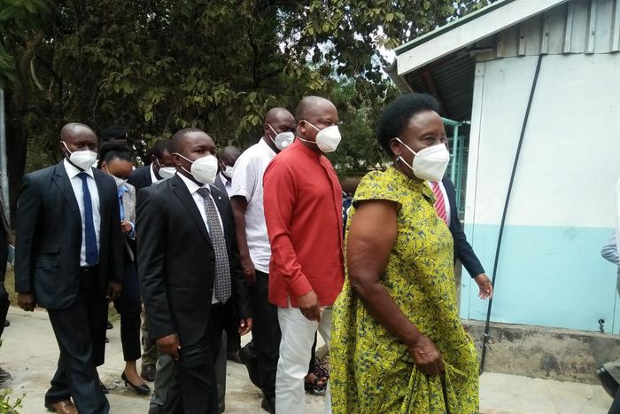 Health CS Mutahi kagwe (in red shirt) together with Ministry of Health officials during an official visit to Makueni County to assess Covid-19 preparedness
