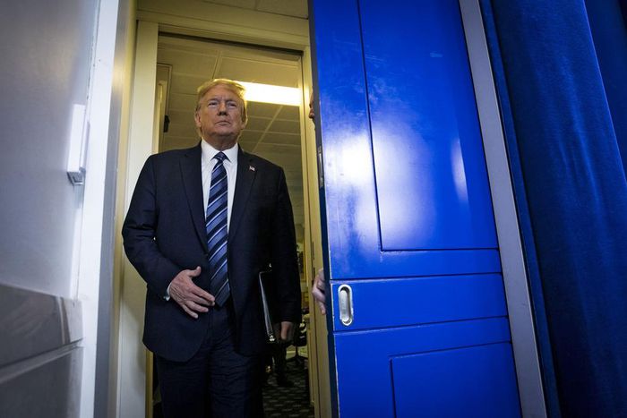 Trump Criticizes Georgia Governor for Decision to Reopen State