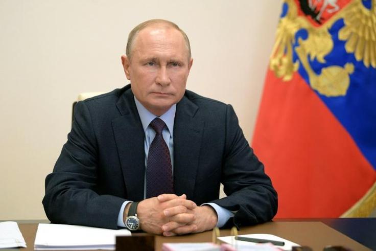Russian President Vladimir Putin is facing a serious crisis for the 'first time', says analyst Tatiana Stanovaya