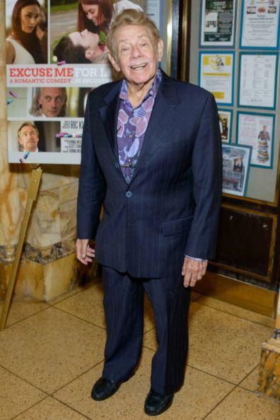 40 Photos of the Seinfeld Cast Then and Now