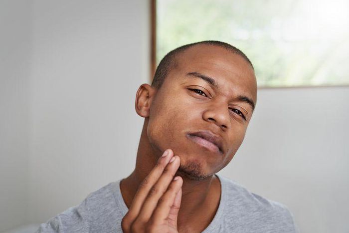 Beardless men struggles (LiveAbout)