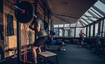 Why You Should Add Bands and Chains to Your Lifts