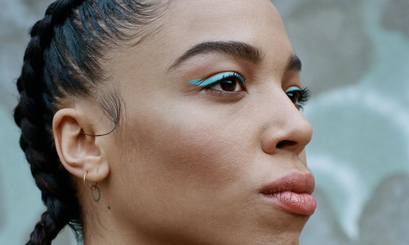 Meet Zsela, a Singer Perfecting the Art of Taking It Slowly