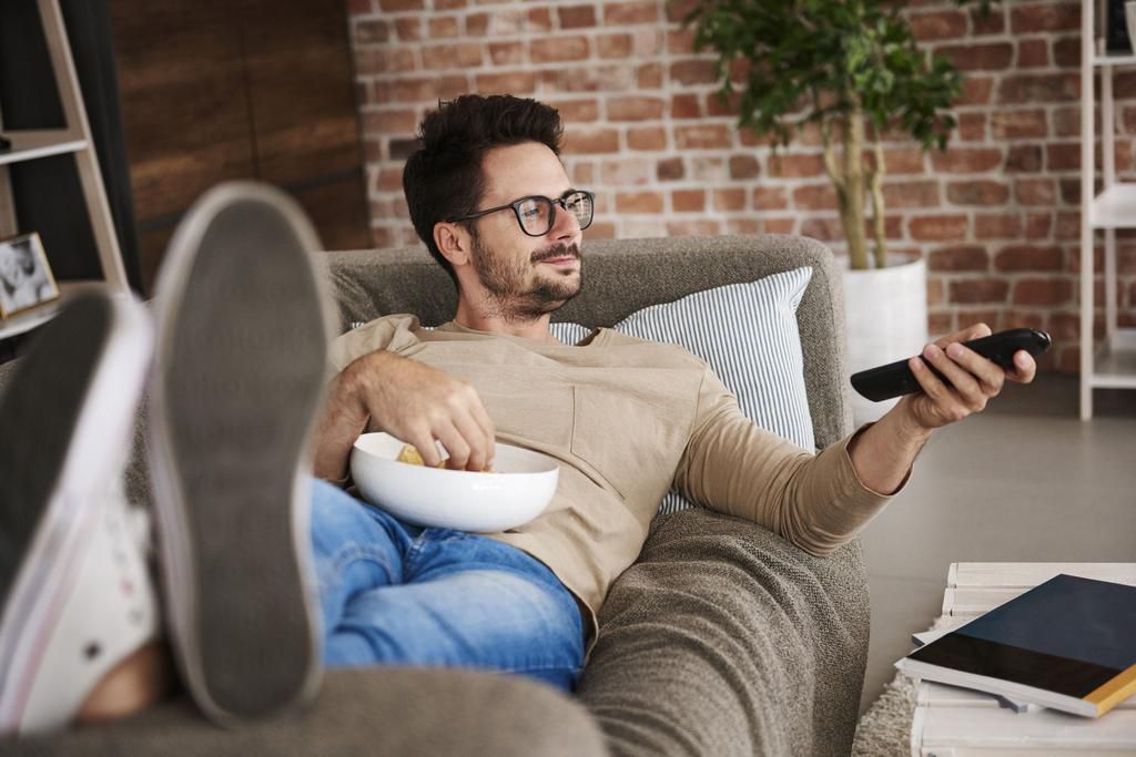 11 Ways to Conquer Food Cravings When You’re Stressed