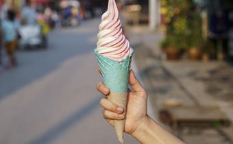 Watch Dr. P Extract An 'Ice Cream Swirl' Cyst