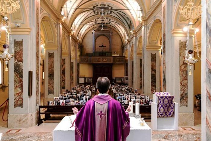 Italian health officials were encouraged to see daily deaths decline from 793 to a slightly less shocking 651