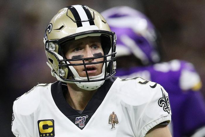 Drew Brees Apologizes for Comments About the Flag