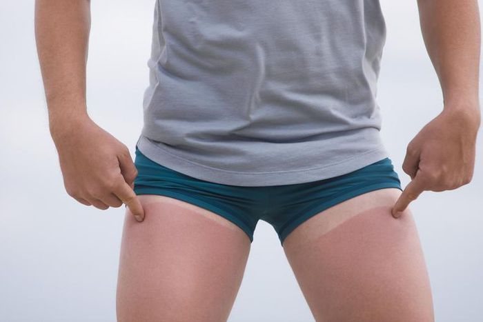 4 Essential Oils That'll Help Soothe Your Sunburn