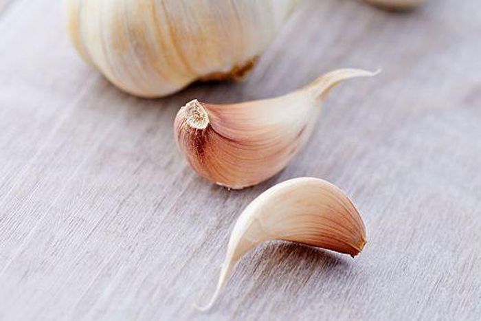 Dr. Pimple Popper Popped a 'Garlic Clove' Cyst