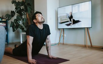 How Men Can Get Started Doing Yoga
