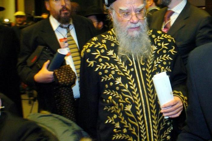File photo of former chief Rabbi of Israel, Eliahou Bakshi Doron (R) who has died of COVID-19