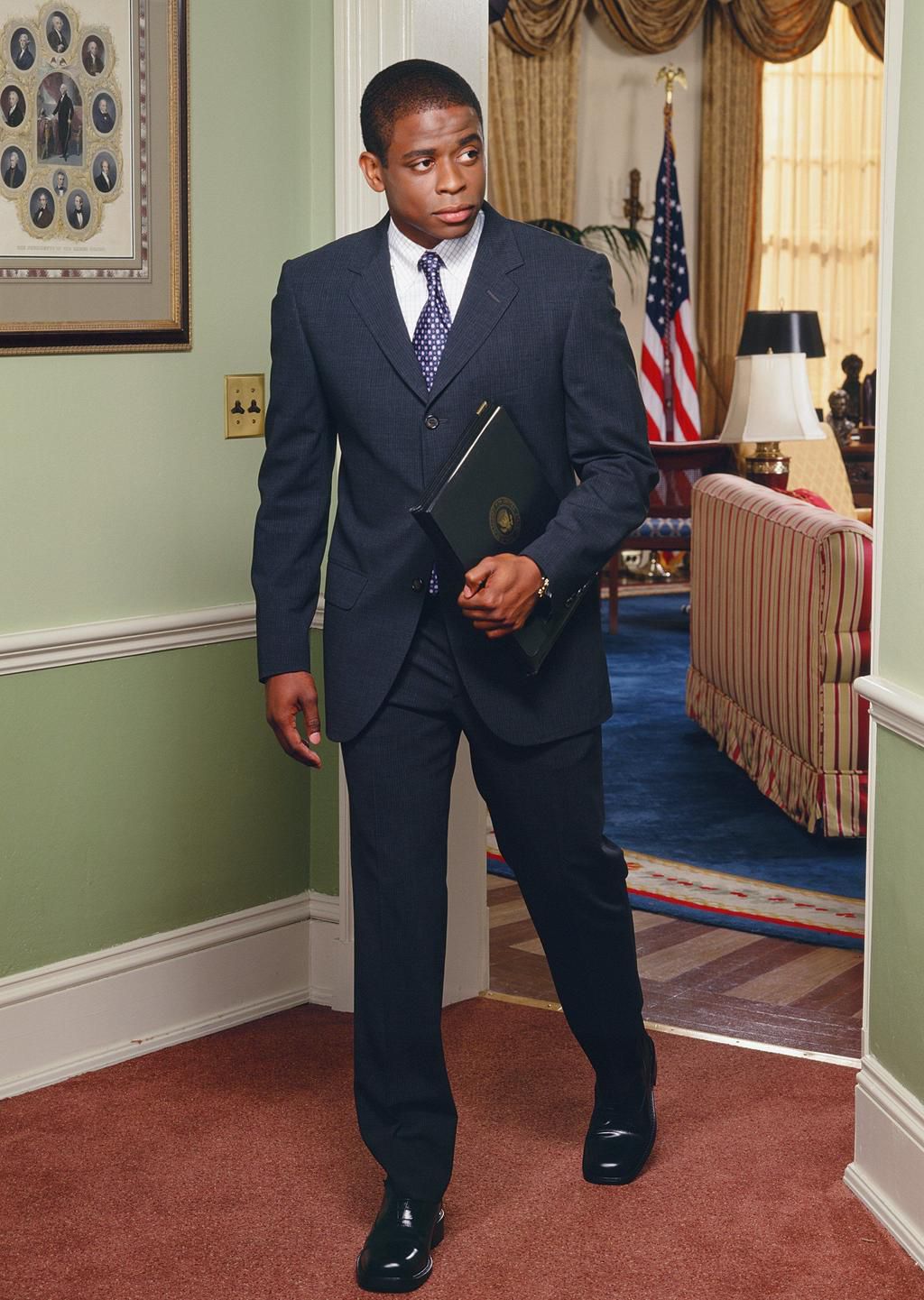 40 Photos of The West Wing Cast Then and Now