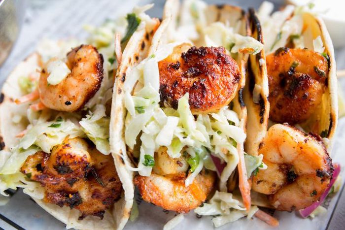 Watch Dr. P Trim 'Shrimp Tacos' From A Neck Cyst