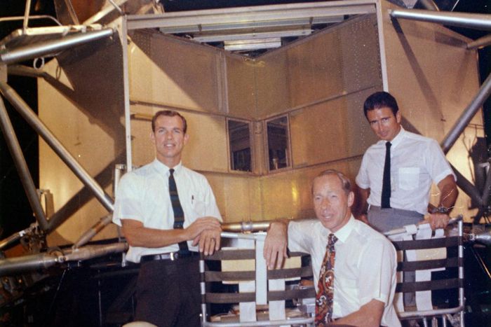 Alfred M. Worden, Who Orbited the Moon in 1971, Dies at 88