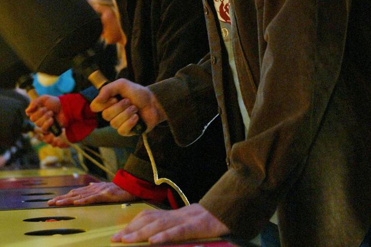 Dr. Pimple Popper Pops a Blackhead-Filled Nose